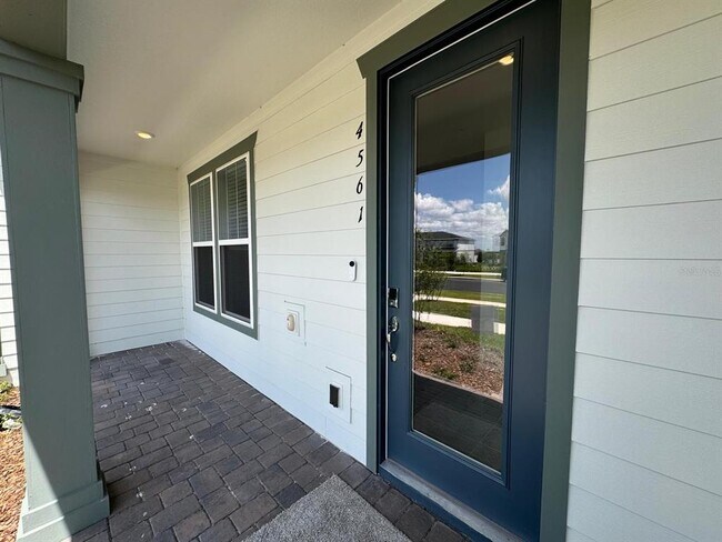 Building Photo - 4561 ORCHARD VIEW Aly