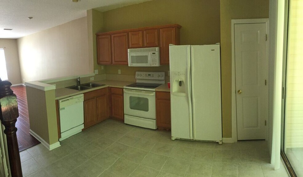 Building Photo - 8412 Thornbush Court