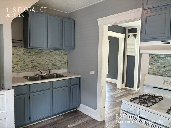 Building Photo - 118 Floral Ct
