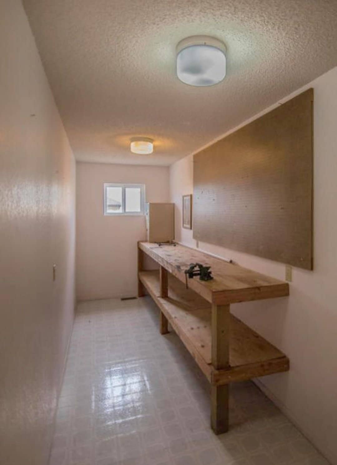 Building Photo - 2888 Pine Ridge Dr