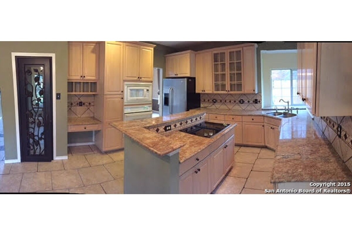 Building Photo - 9835 Ramblin River Dr