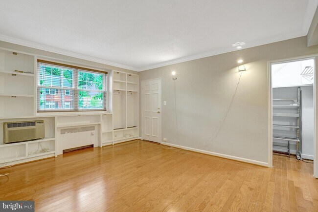 Building Photo - 211 N Trenton St