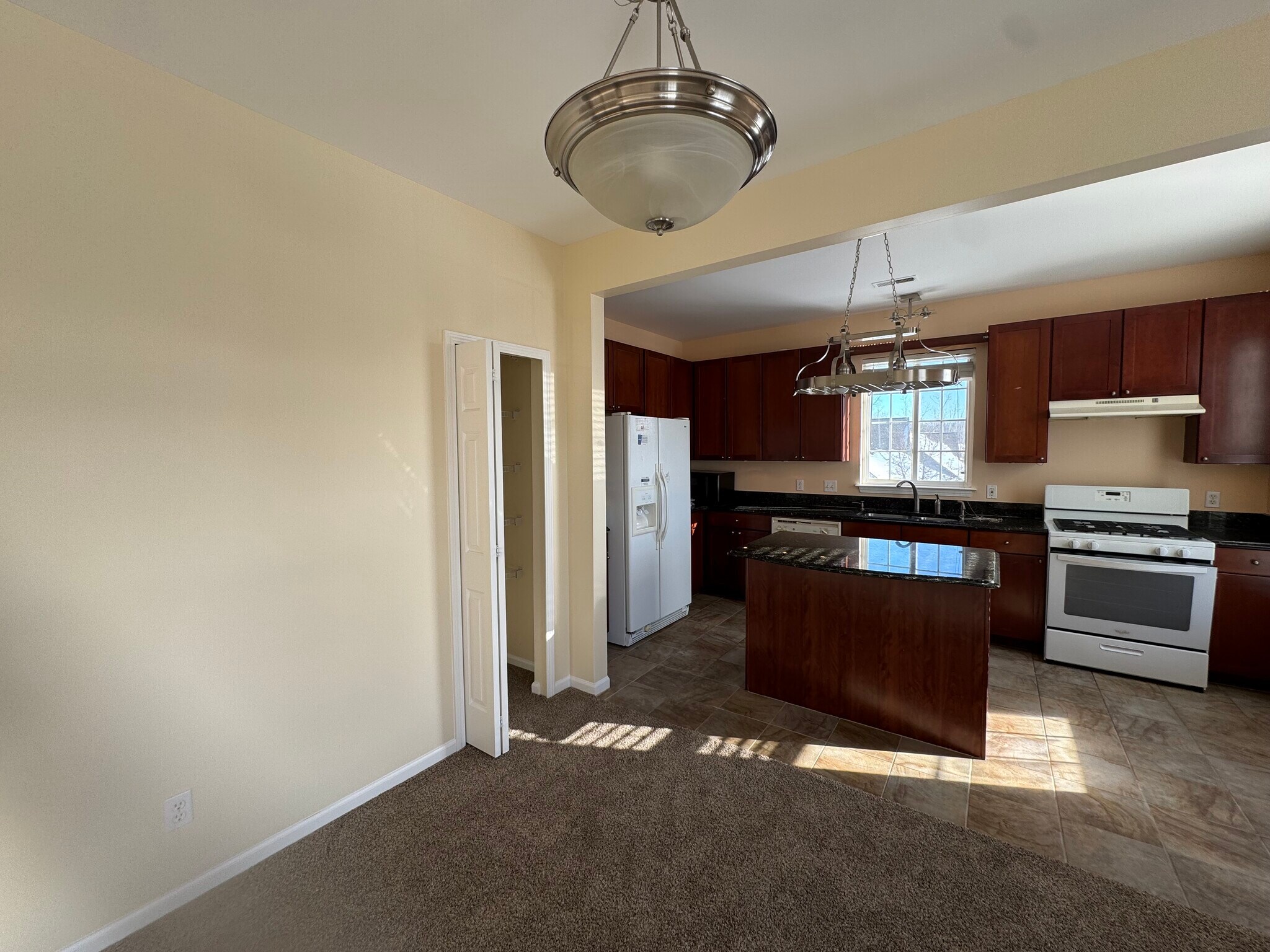 Building Photo - 1220 Alameda Blvd