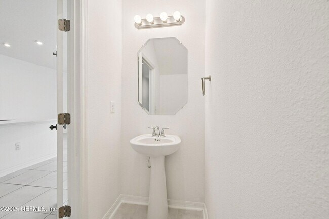 Building Photo - 277 Henrys Bluff Pl