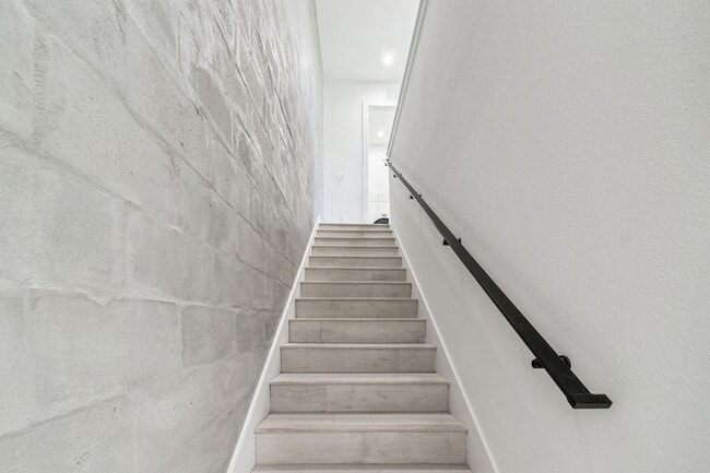 Building Photo - Modern Townhome For Lease in downtown St Pete and Warehouse Arts District