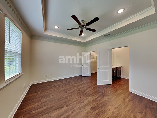 Building Photo - 507 Onate Cir