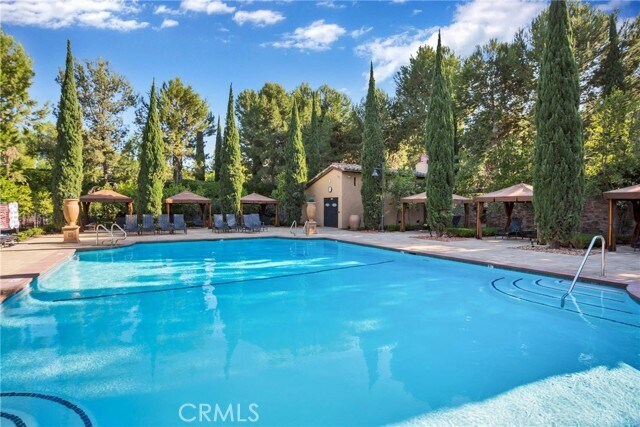 Building Photo - 23 Castlerock