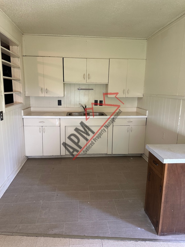 Building Photo - 2 bedroom home in Monroe