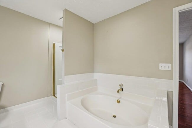 Building Photo - 4972 Vermack Rd