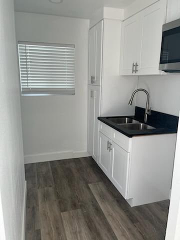 Building Photo - 8025-8024 Gardendale St