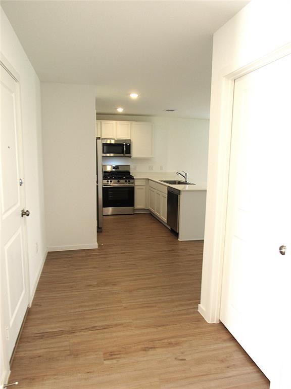 Building Photo - 5202 Sunvalley Bend Dr
