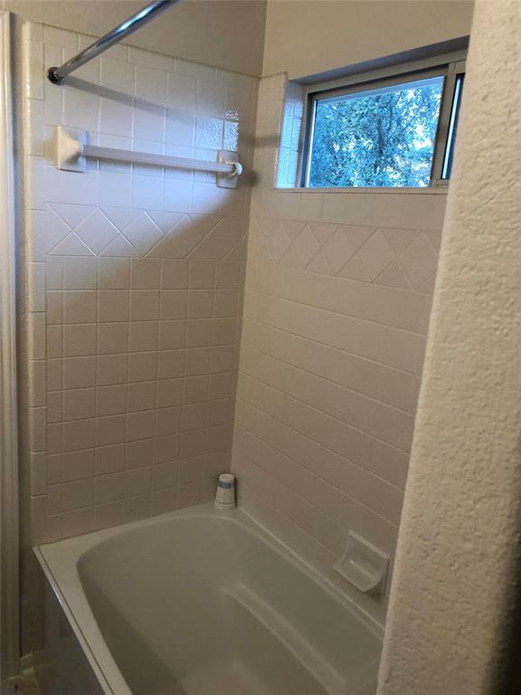 Building Photo - 1617 Gaylord Dr