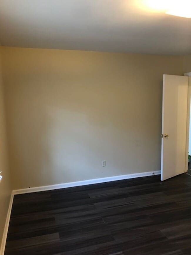Building Photo - MOVE IN SPECIAL AVAILABLE!! NON-REFUNDABLE...