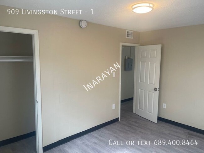 Building Photo - 909 W Livingston St