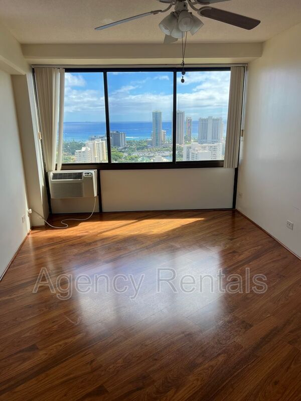 Building Photo - 2333 Kapiolani Blvd