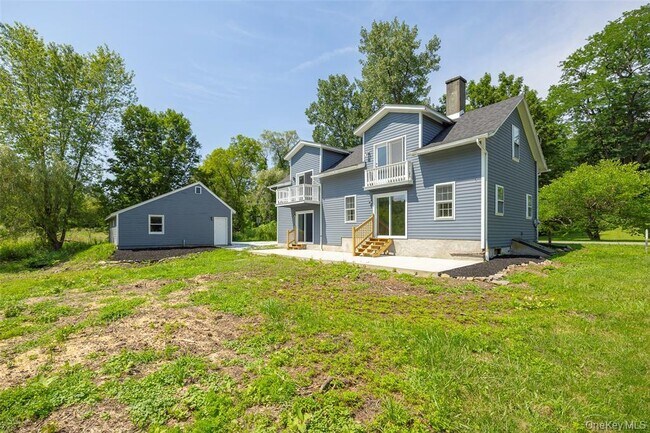 Primary Photo - 12 State Line Rd