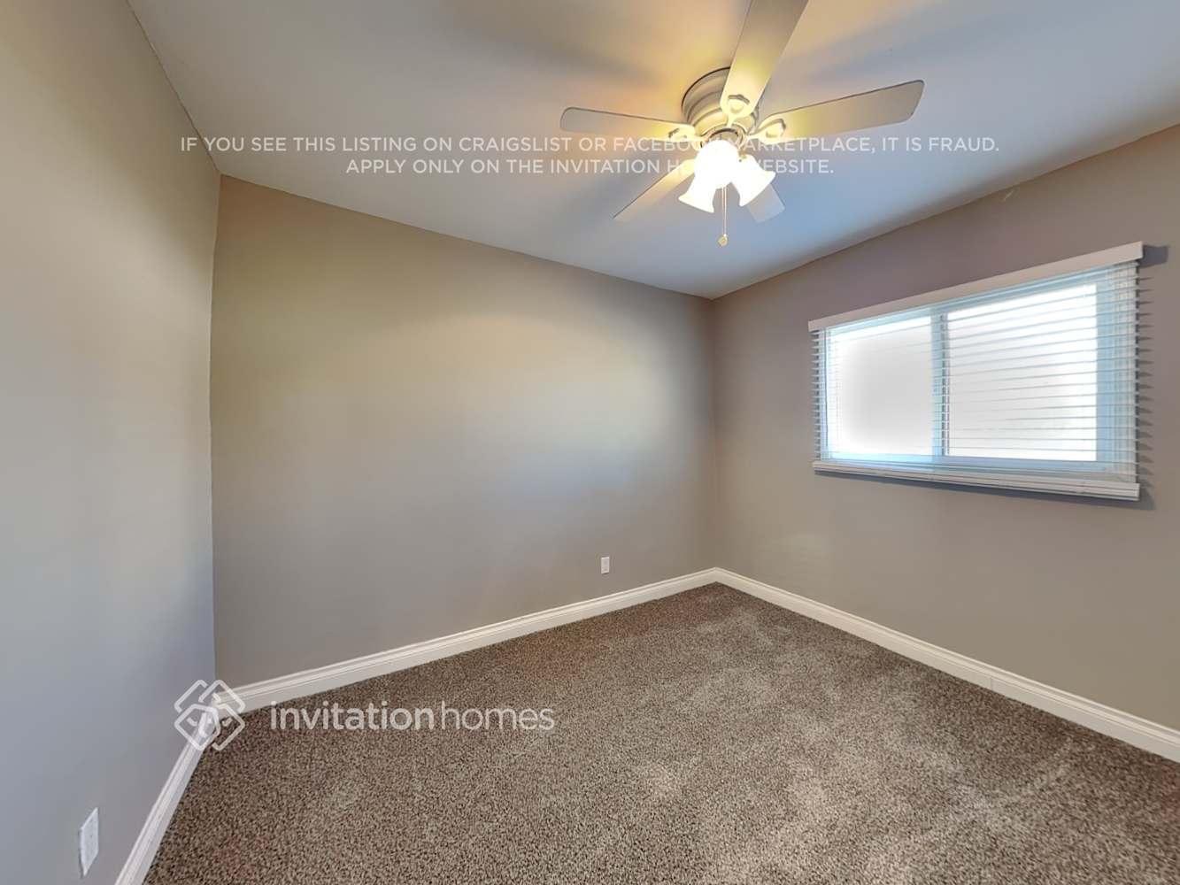 Building Photo - 1335 E Hermosa Dr