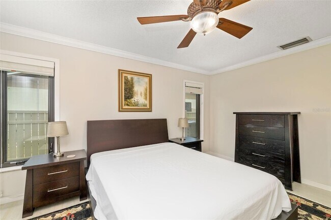 Building Photo - 4814 Country Oaks Blvd