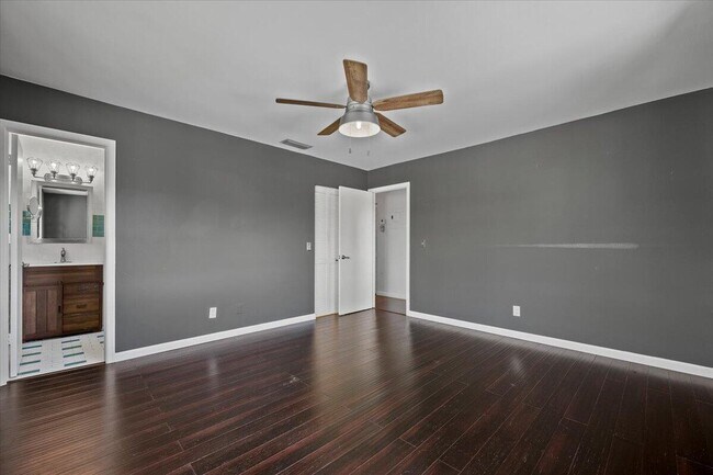 Building Photo - 3601 S Ocean Blvd