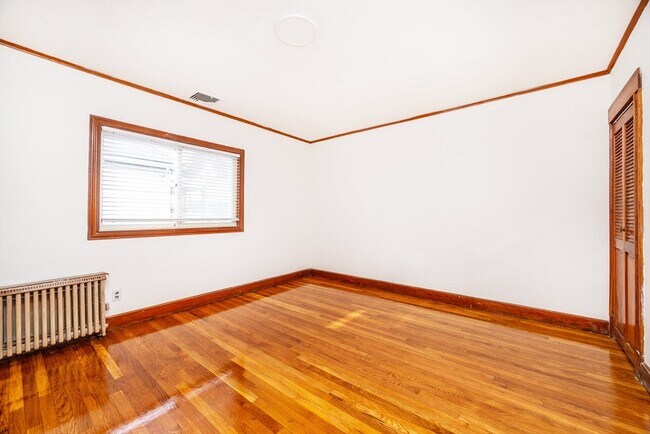 Building Photo - 19 Puritan Rd