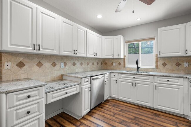 Building Photo - 2738 Haverhill Ct