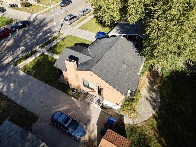 Building Photo - 1398 N 300 W