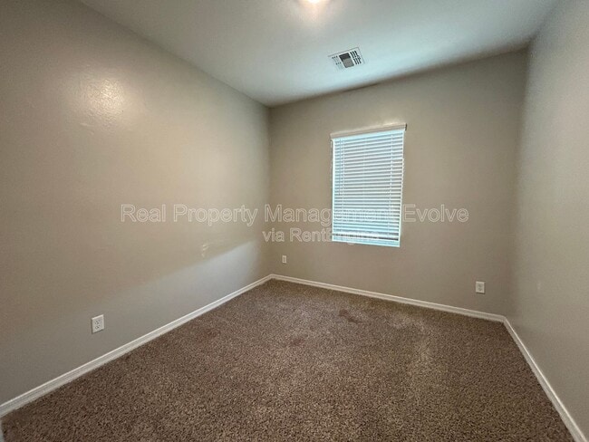 Building Photo - 6511 W Magdalena Ln