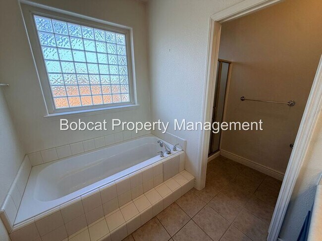 Building Photo - 1362 Branden Ln