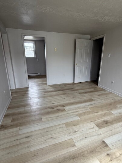 Building Photo - 1-Bed 1 Bath Property located at Cherrydale Ave.