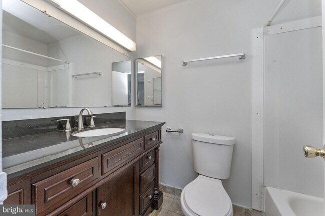 Building Photo - 222 Stony Way