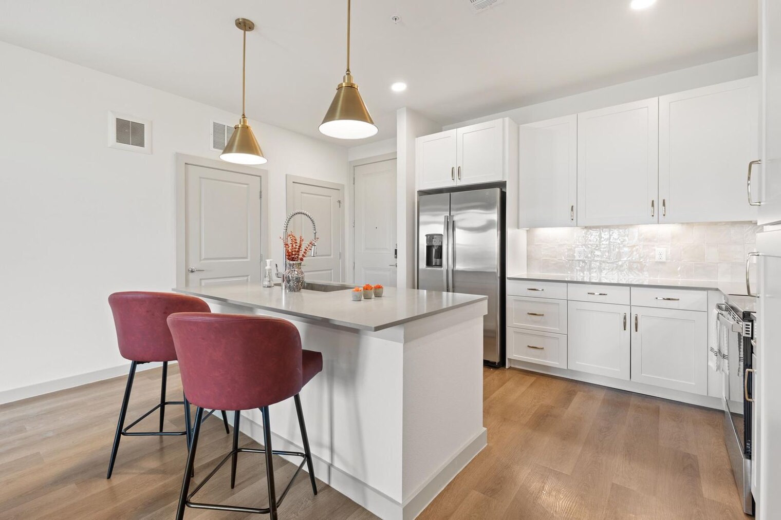 Building Photo - 1301 Leah Ave