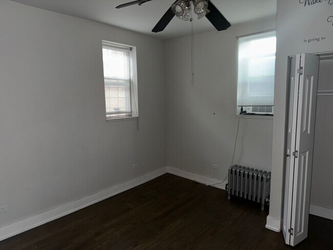 Building Photo - 64 E 46th St