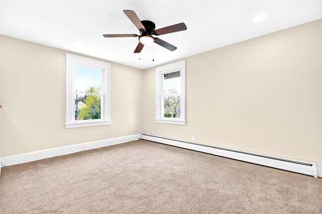 Building Photo - 98 S Main St