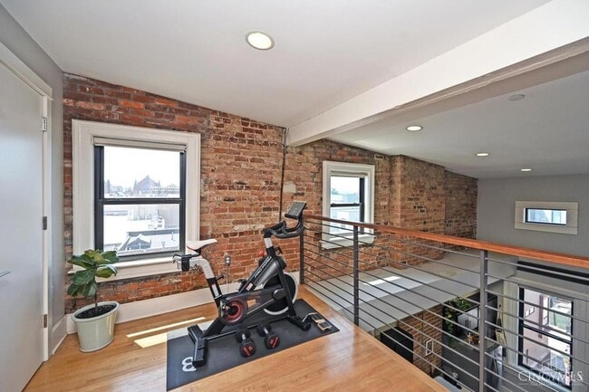 Building Photo - 27 Mercer St