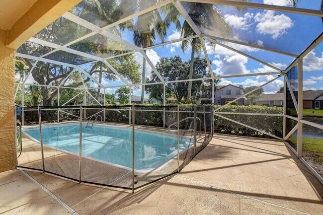 Building Photo - 8561 Tourmaline Blvd