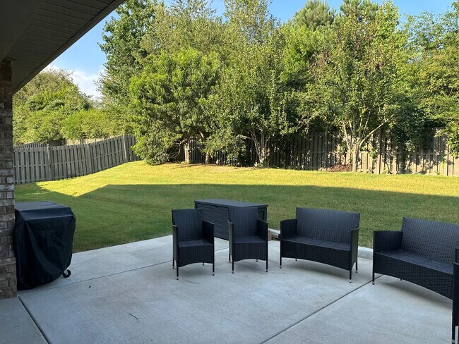 Building Photo - 129 Melbridge Dr