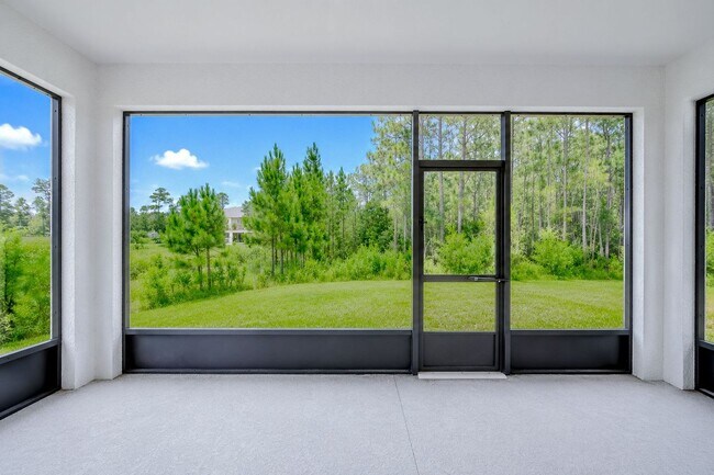 Building Photo - Like-New End-Unit 3 Bedroom Townhome
