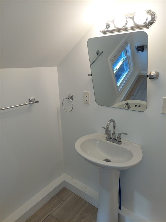 Building Photo - 8 Phillips St