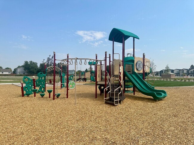 Building Photo - 3901 Crater St