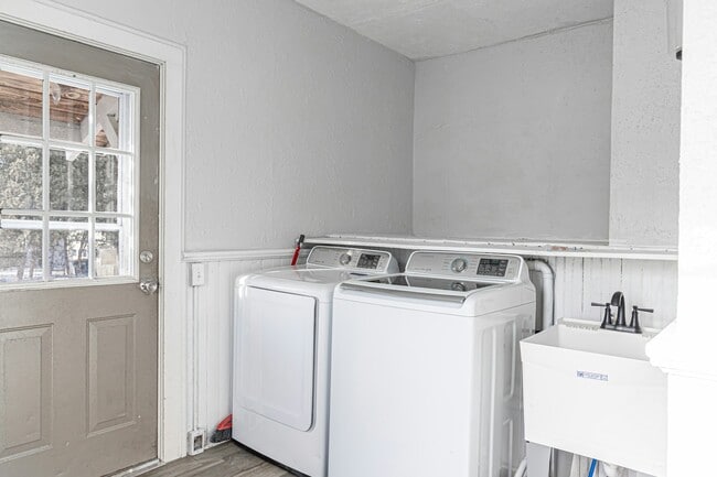 Building Photo - 126 Federal St NW