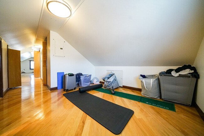 Building Photo - 59 2nd St