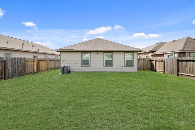 Building Photo - 3715 Arbor Trails Dr