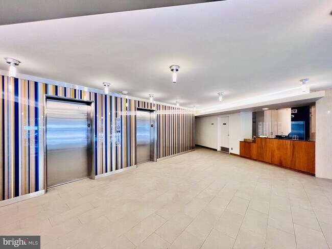 Building Photo - 4200 Cathedral Ave NW