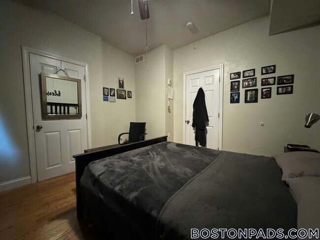 Building Photo - 74 Wyeth St