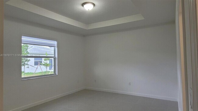 Building Photo - 16105 SW 149th Ave