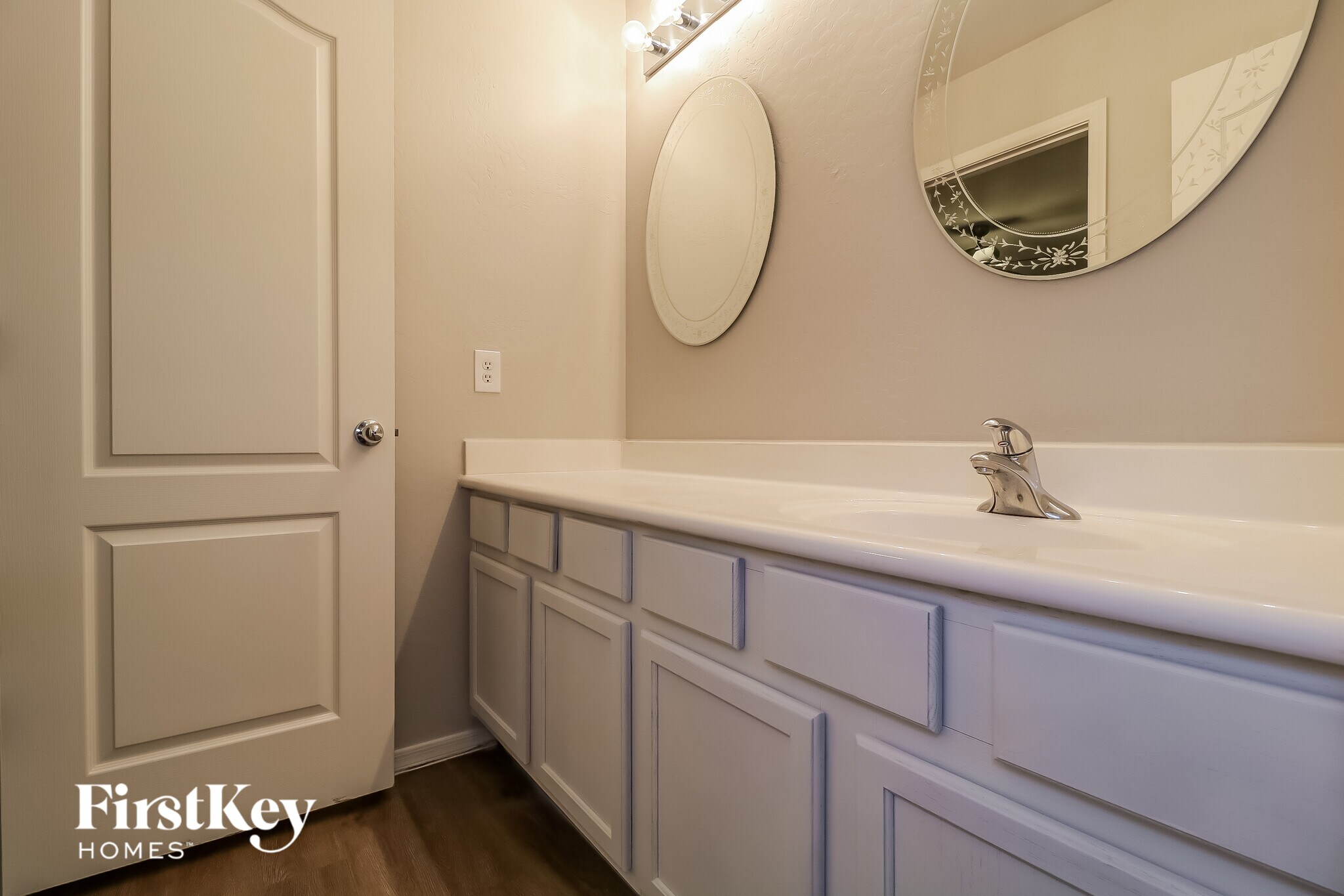 Building Photo - 3349 S 98th Ln