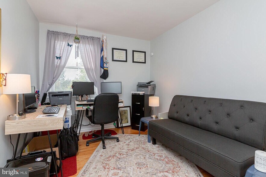 Building Photo - 3518 Rhoads Ave