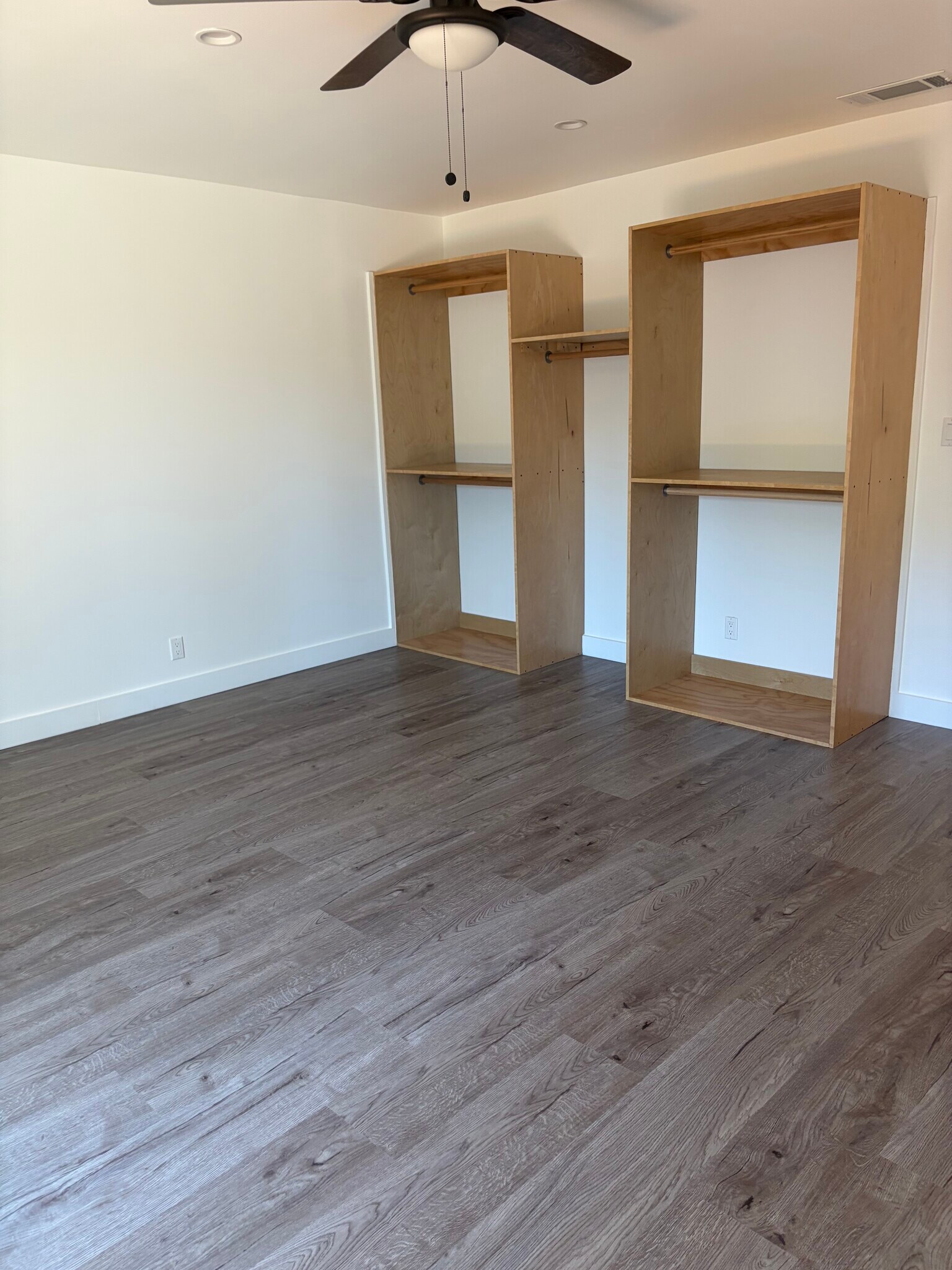 Building Photo - 7322 W 90th St