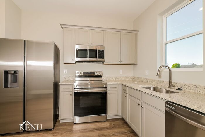 Building Photo - 1930 Addi Ln