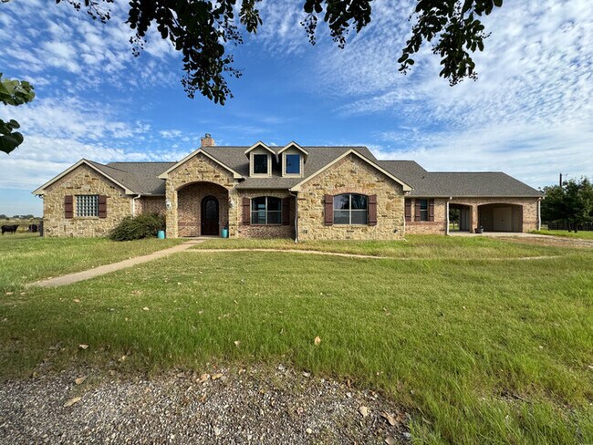 Building Photo - 1559 E Blackjack Rd E